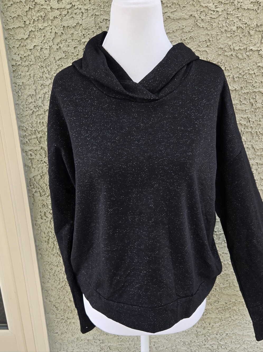 BB Dakota Black Speckled Hoodie Sweatshirt